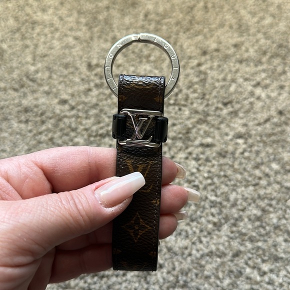 Authentic Louis Vuitton LV Dragonne Monogram Macassar Cles Key Holder Keychain - Picture 12 of 13